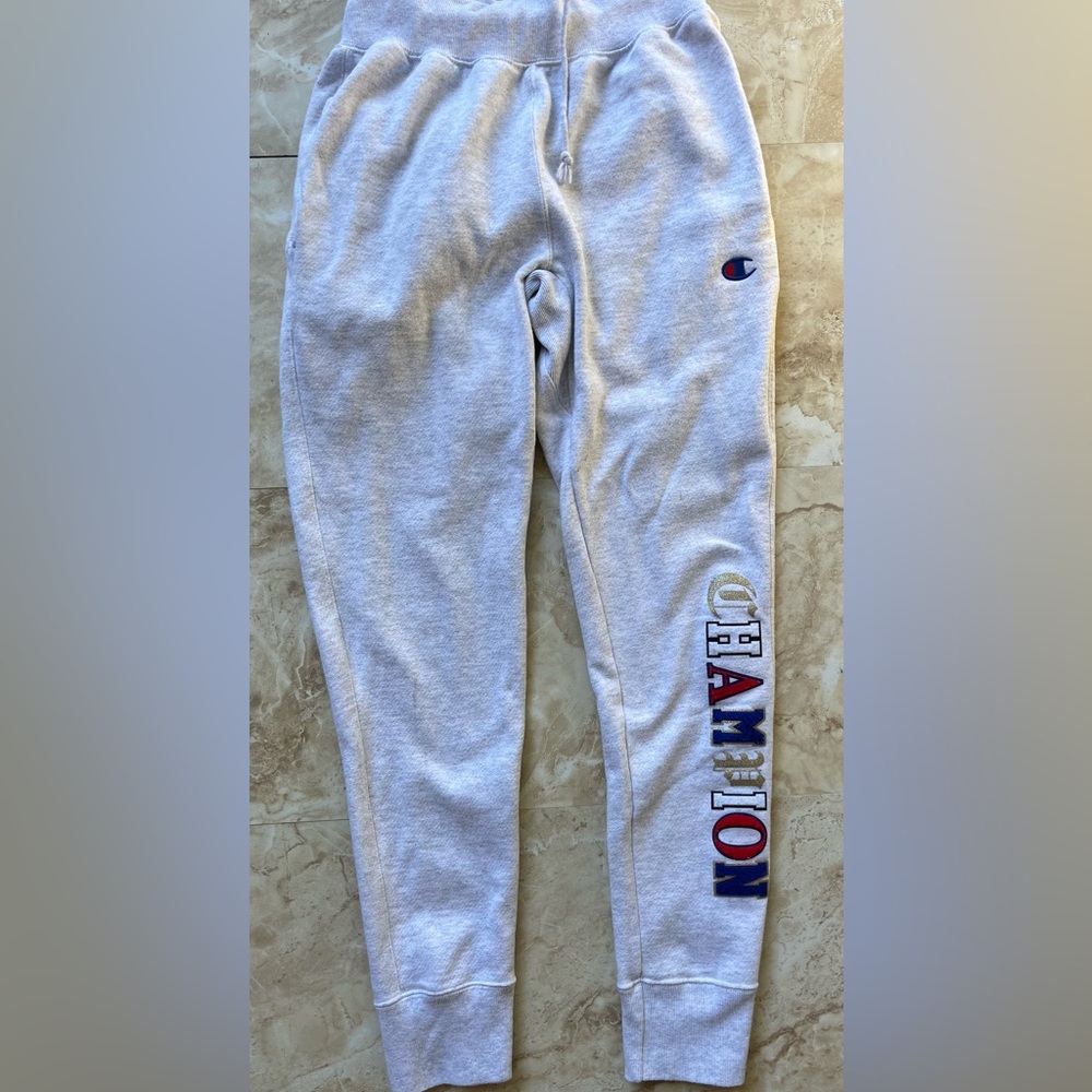 Grey Champion Sweatpants, joggers. Size: S